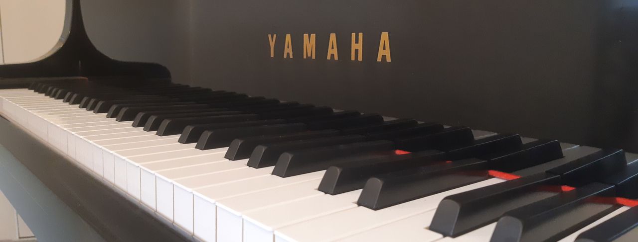 Yamaha piano keys